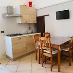 Relax Апартаменты *